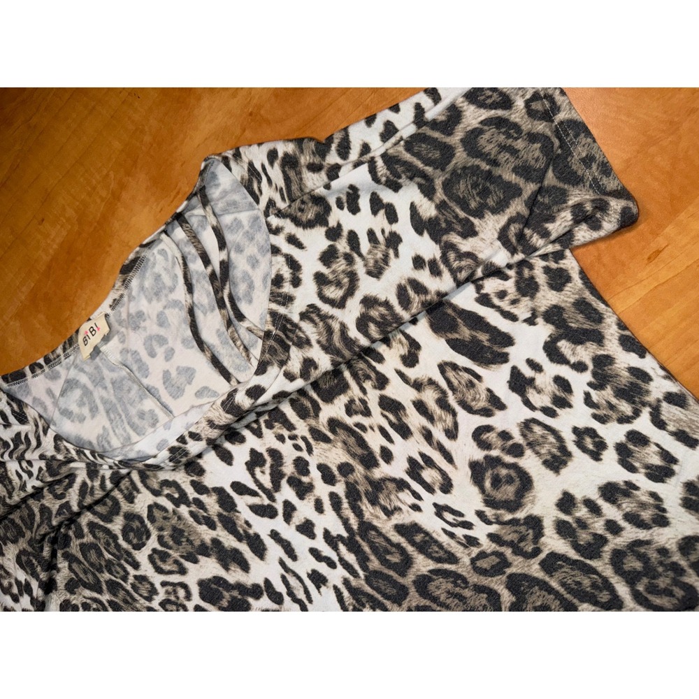 BIBI Leopard Print Cold Shoulder Top XL Asymmetrical Strappy Animal Print Tee - Picture 4 of 6